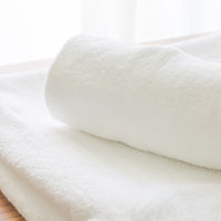 Deluxe Hotel Towel, 550 GSM, 100% Cotton Pure White (5 PCS)